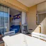Apartment Climatise Avec Terrasse *